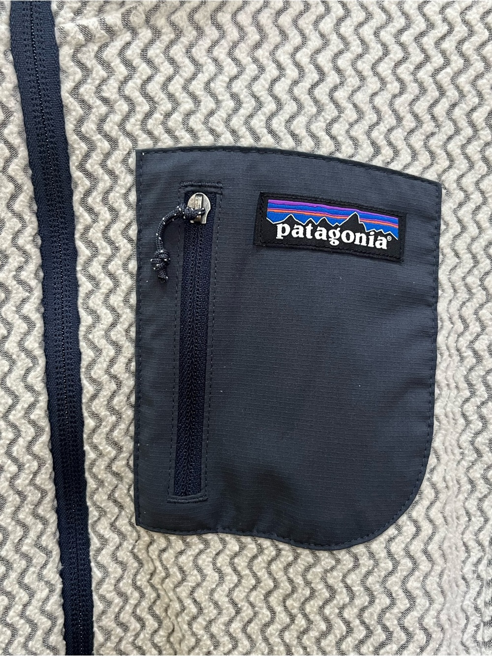 Patagonia R1 Air Full Zip Hoodie Size Medium - Picture 7 of 11